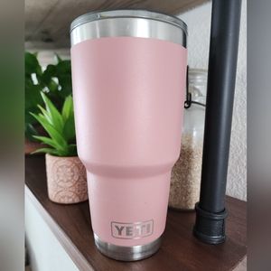 30 oz Yeti tumbler